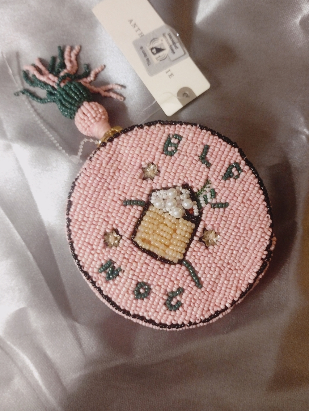 Anthropologie Nephthys Illustrated Beaded Round Coin Purse Elf Nog Pink